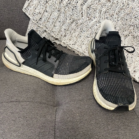 Adidas Oreo UltraBoost - Picture 3 of 8